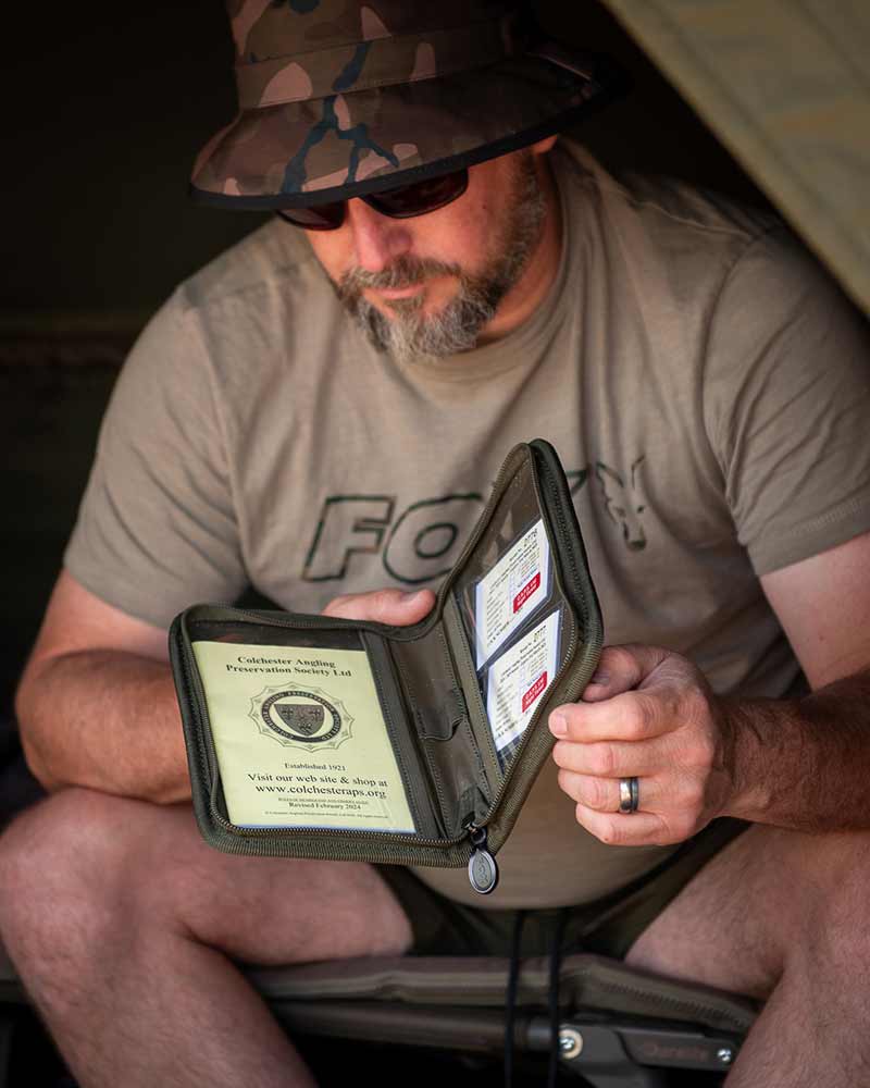 Fox Camolite™ Licence Wallet