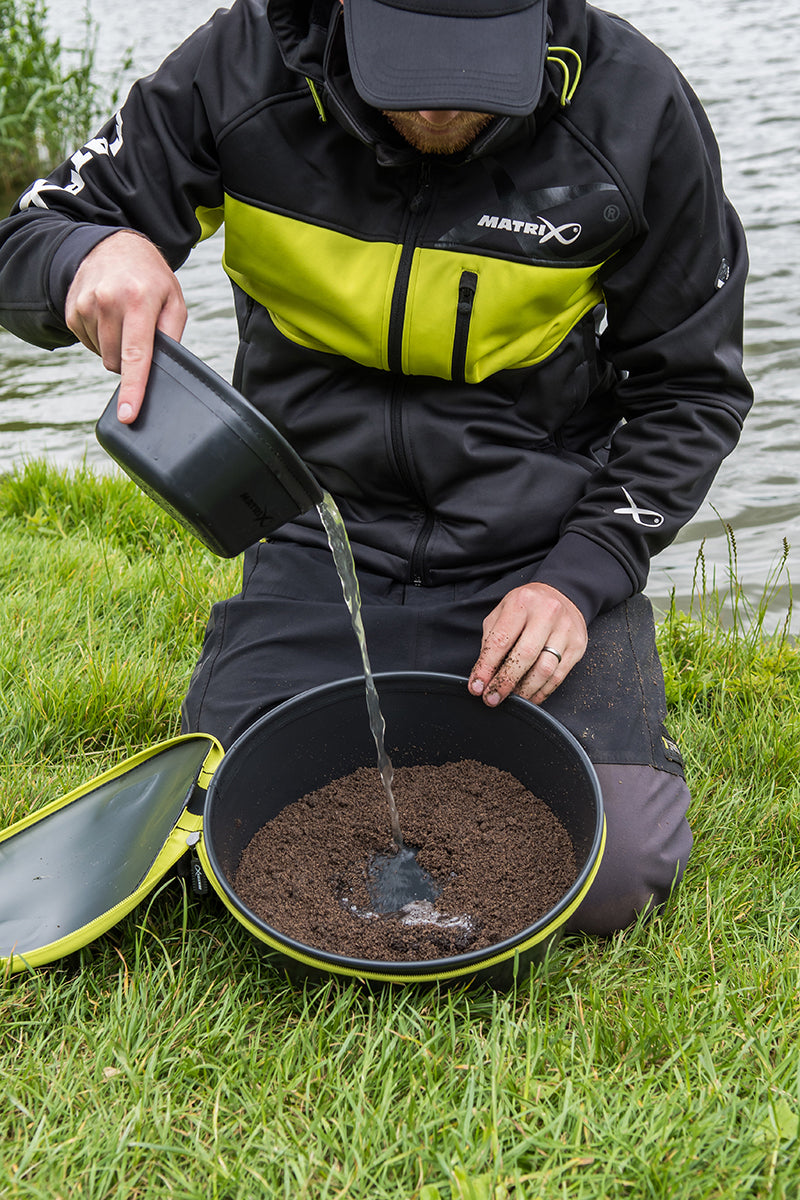 Matrix Moulded EVA Bowl With Lid