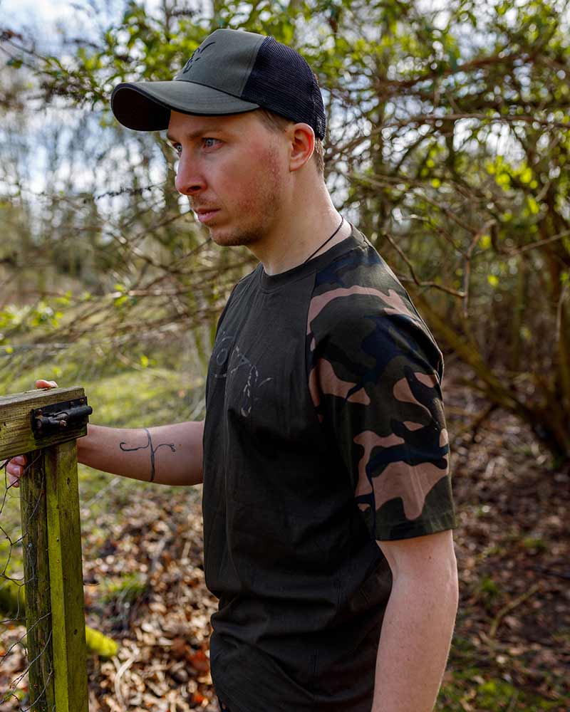 Fox Khaki/Camo Outline T-Shirt