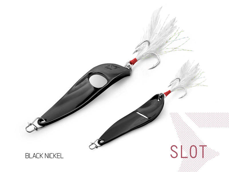 Lingura oscilantă Delphin SLOT 15g BLACK NICKEL hook #4
