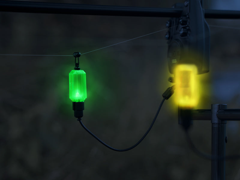 Hanger Delphin CUBIX Light roșu