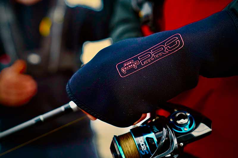 Fox Rage Pro-Series Neoprene Mitts