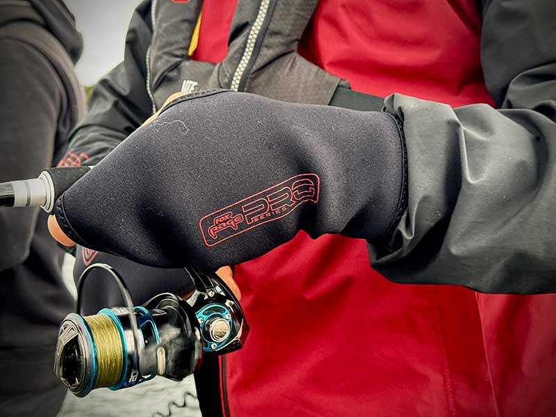 Fox Rage Pro-Series Neoprene Mitts