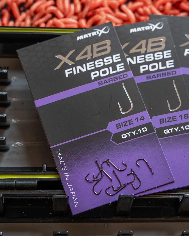 Matrix X4B - Finesse Pole Hooks