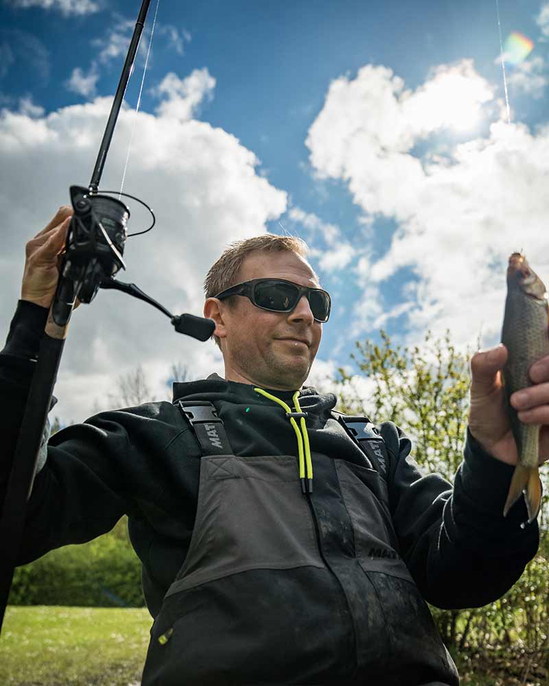 Matrix Wraps Polarised Sunglasses